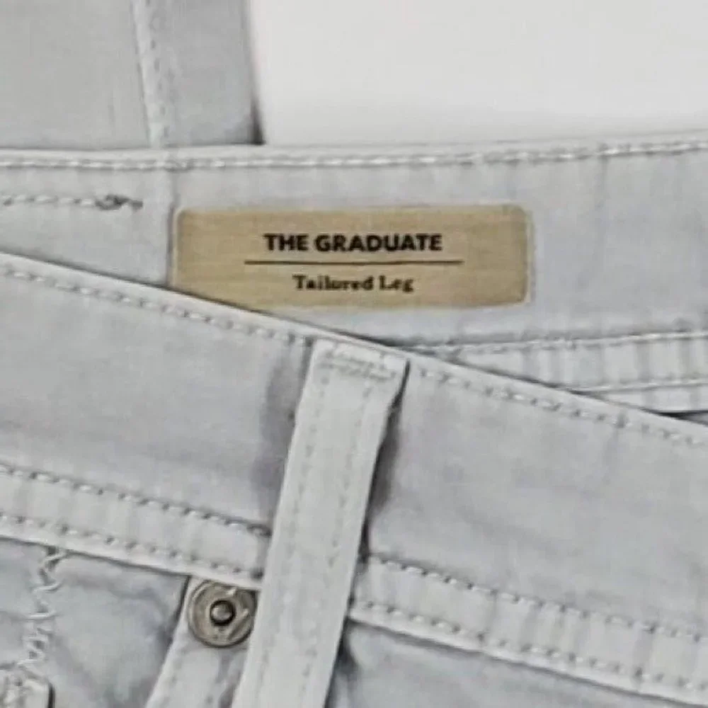Adriano Goldschmeid "The Graduate" 30"x 28" - Picture 5 of 8